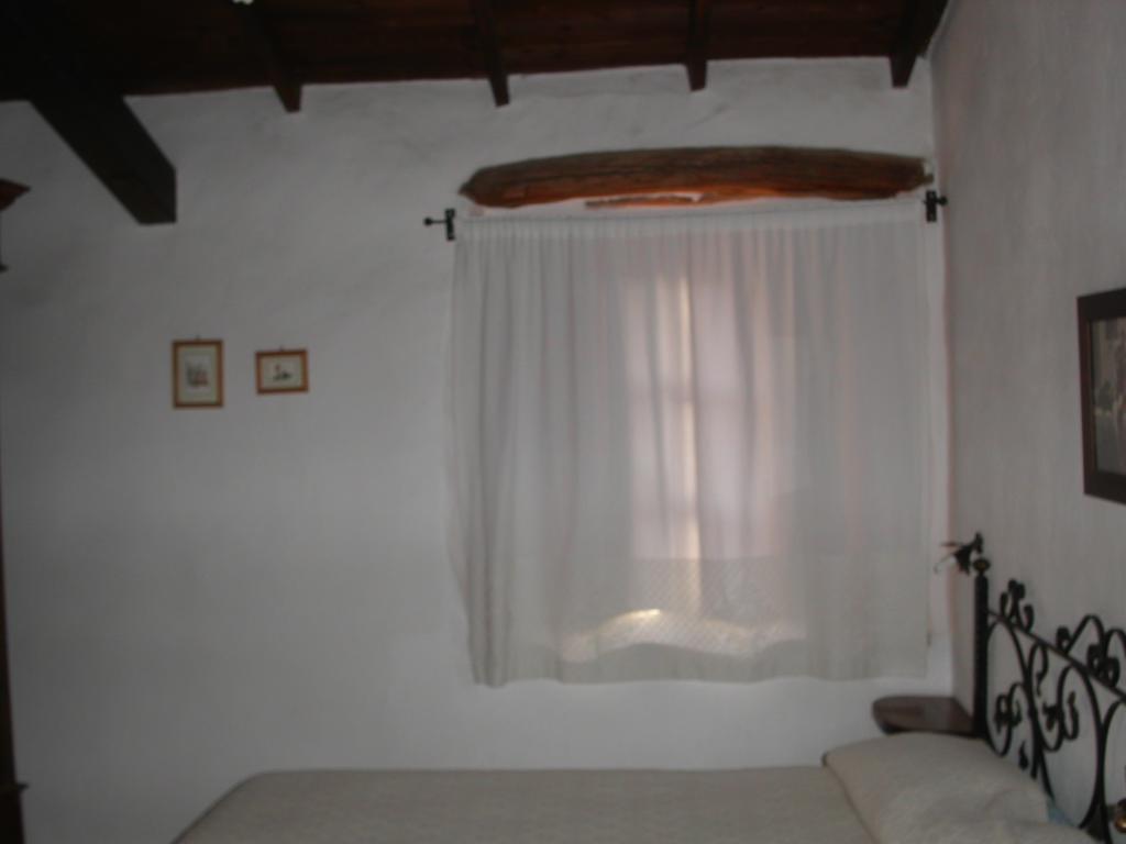 Locanda La Rosa Pauli Arbarei Exterior foto