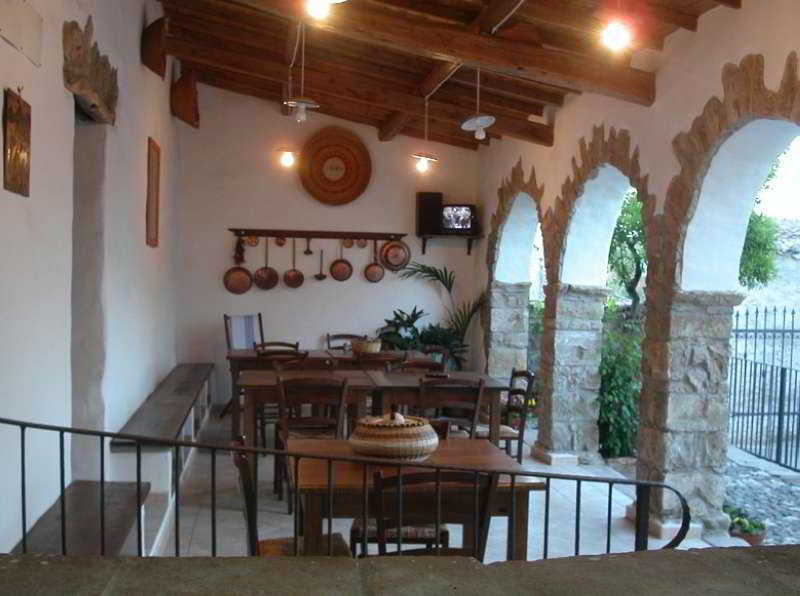 Locanda La Rosa Pauli Arbarei Exterior foto